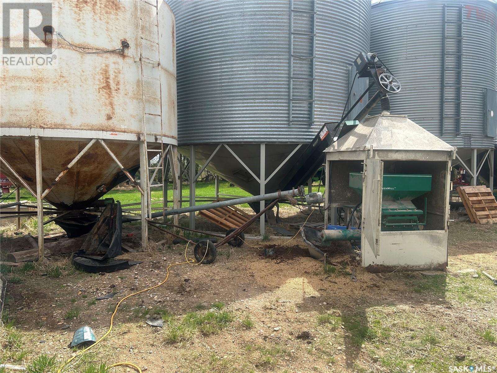 Pressaco Farm, ponass lake rm no. 367, Saskatchewan