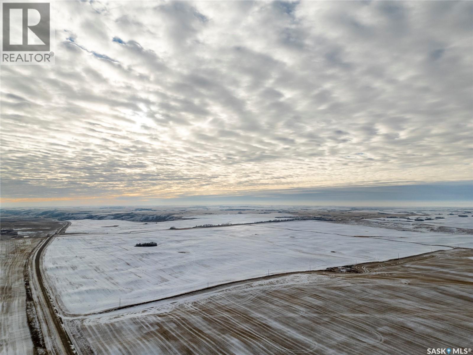 1 Quarter Grainland Near Macrorie, SK, fertile valley rm no. 285, Saskatchewan