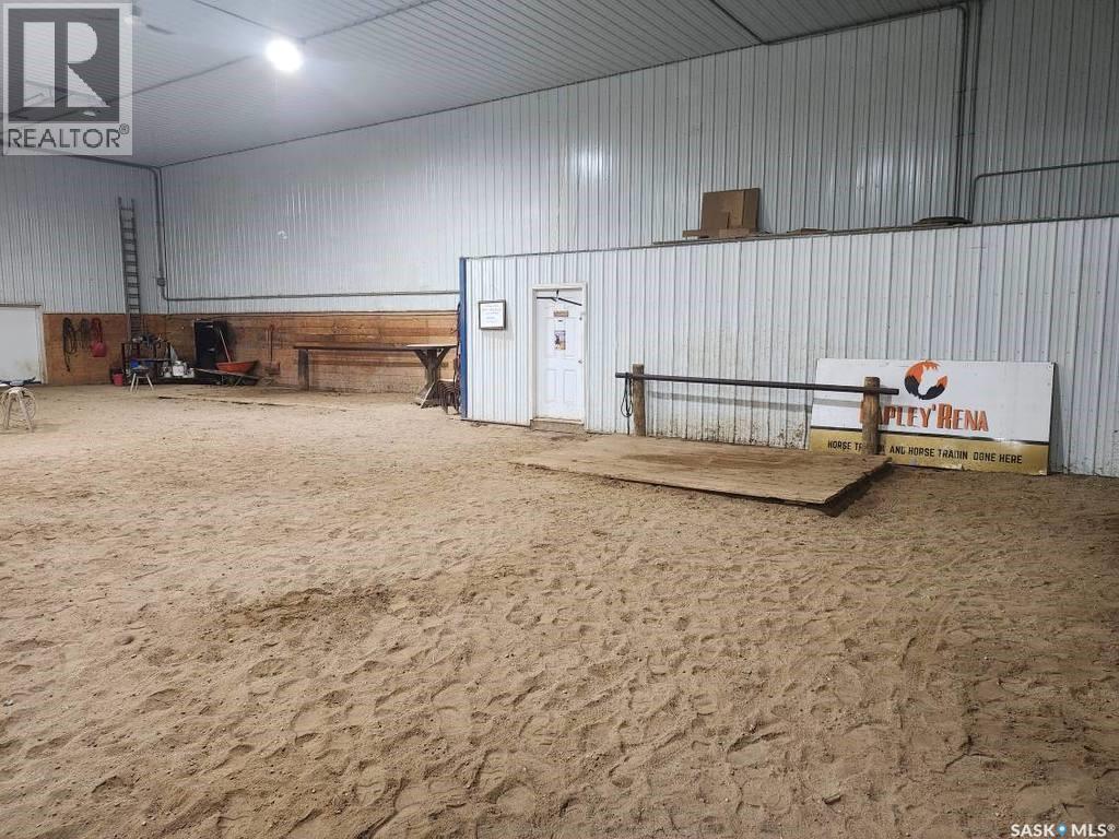 Rapley Arena Quarter, Val Marie Rm No. 17, Saskatchewan S0N 0N0 - Photo 5 - SK032178