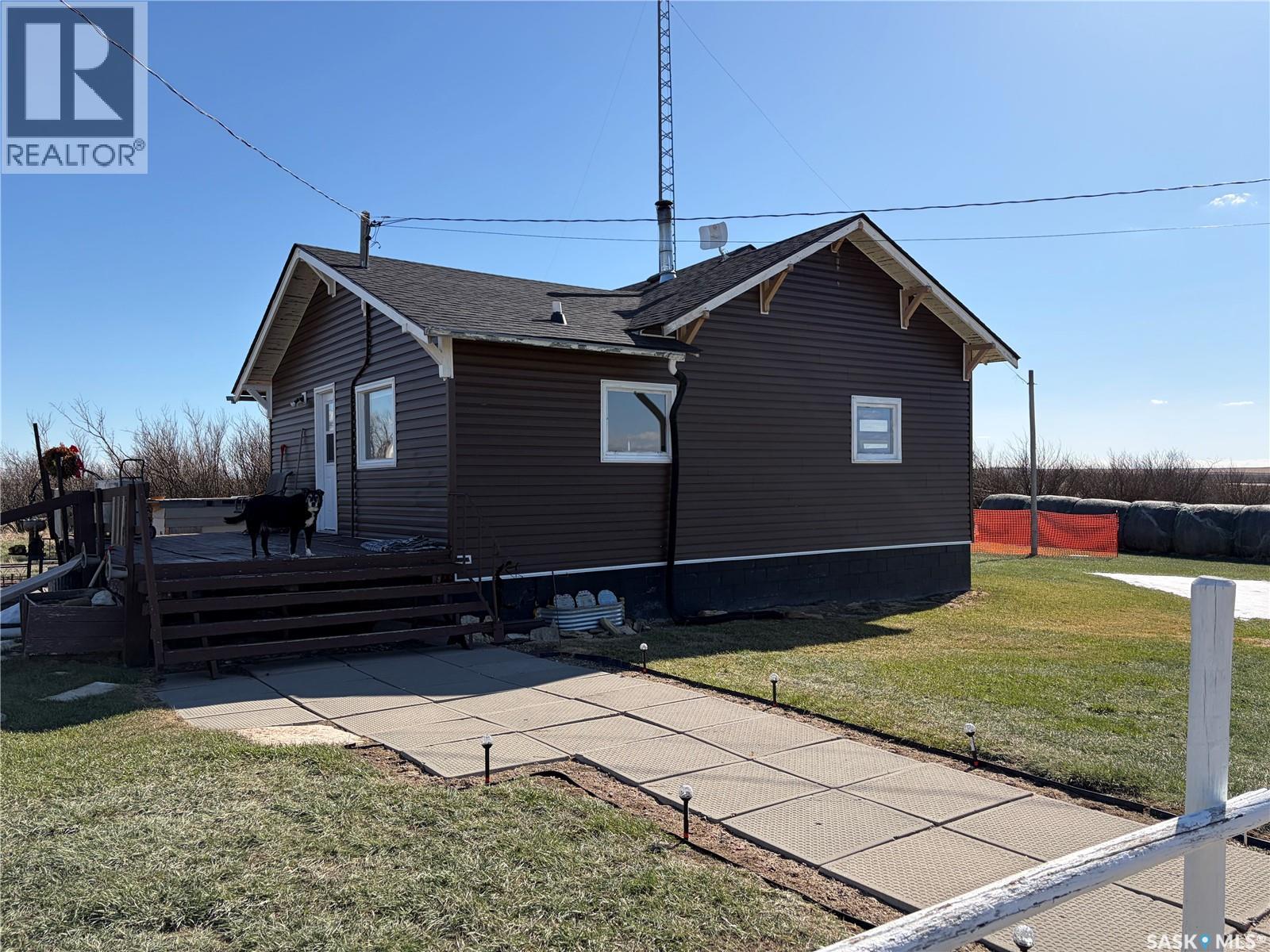 Wallis Farm, Wise Creek Rm No. 77, Saskatchewan S0N 2M0 - Photo 34 - SK034318
