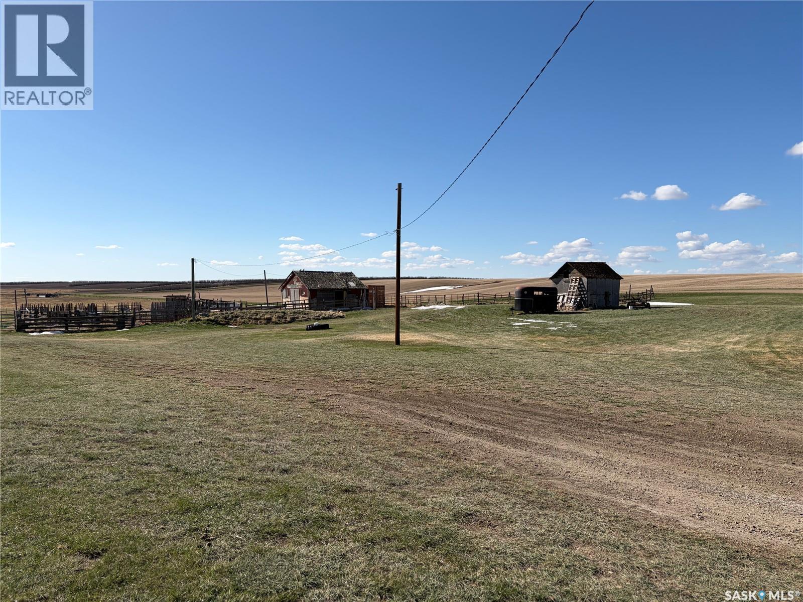 Wallis Farm, Wise Creek Rm No. 77, Saskatchewan S0N 2M0 - Photo 38 - SK034318