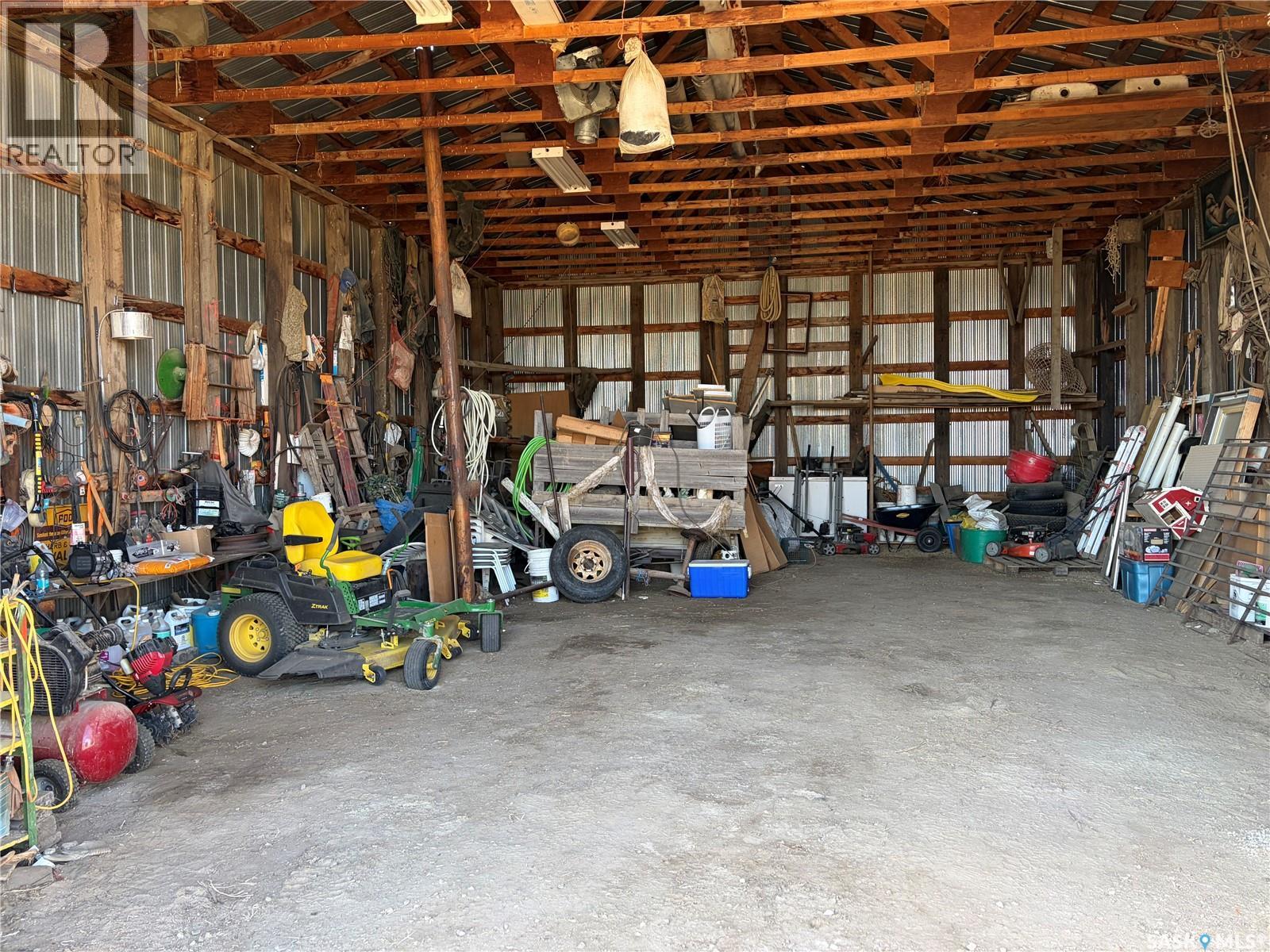 Wallis Farm, Wise Creek Rm No. 77, Saskatchewan S0N 2M0 - Photo 39 - SK034318