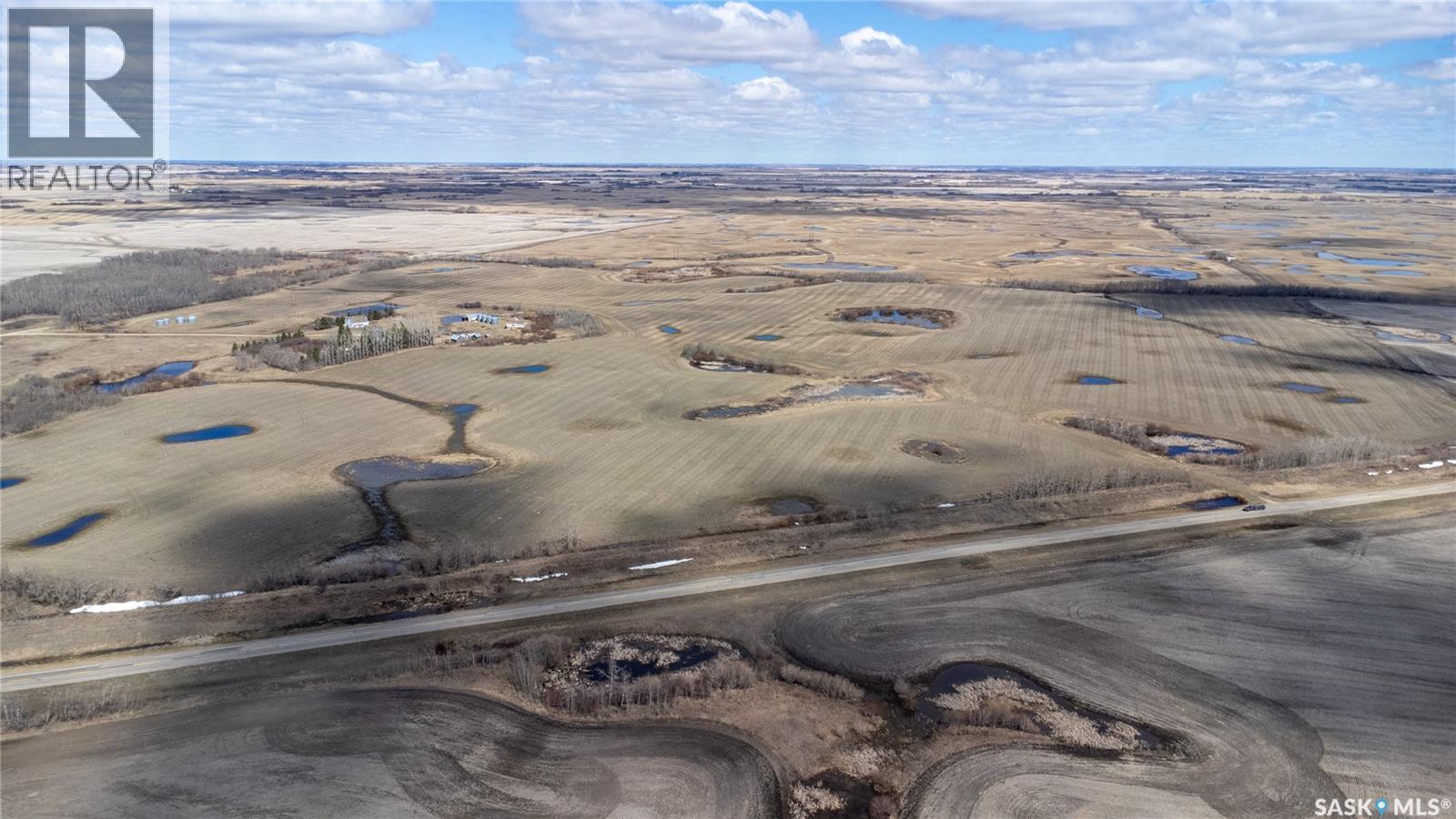 Neudorf Farm - Nw 20-20-07 W2, Mcleod Rm No. 185, Saskatchewan S0A 0C2 - Photo 6 - SK035579