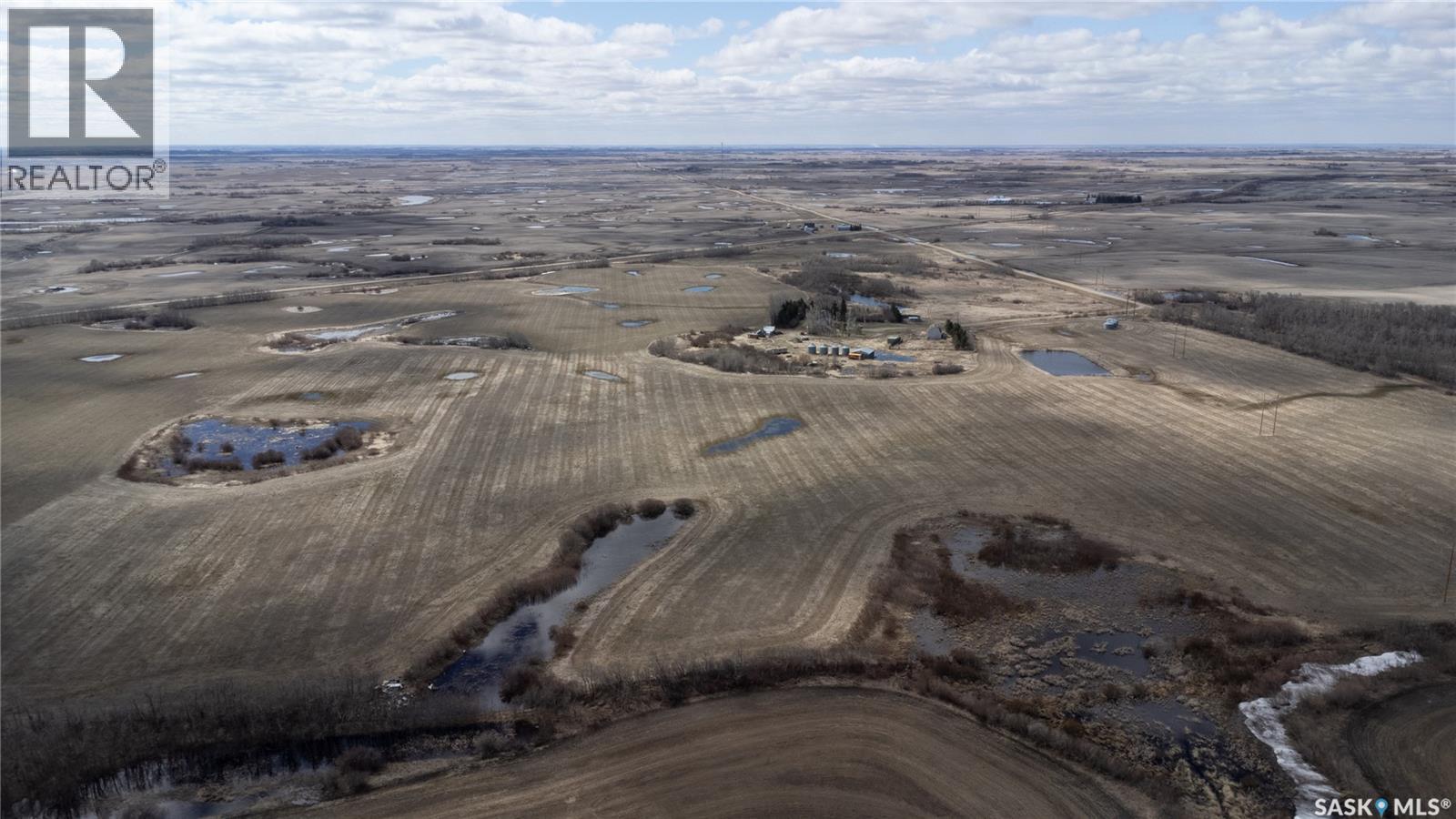 Neudorf Farm - Nw 20-20-07 W2, Mcleod Rm No. 185, Saskatchewan S0A 0C2 - Photo 9 - SK035579
