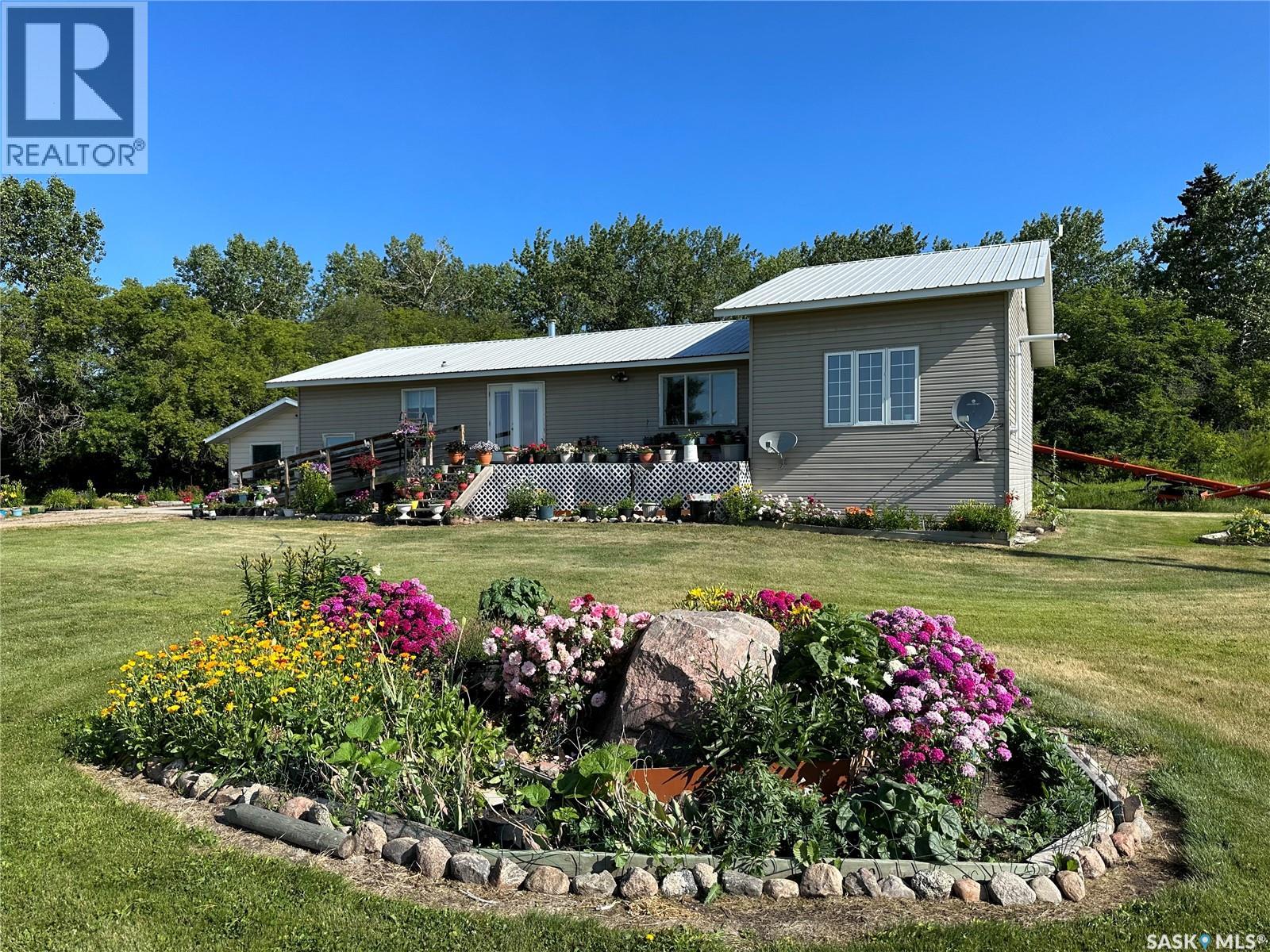 Sander Farm, Paddockwood Rm No. 520, Saskatchewan S0J 1T0 - Photo 1 - SK036058