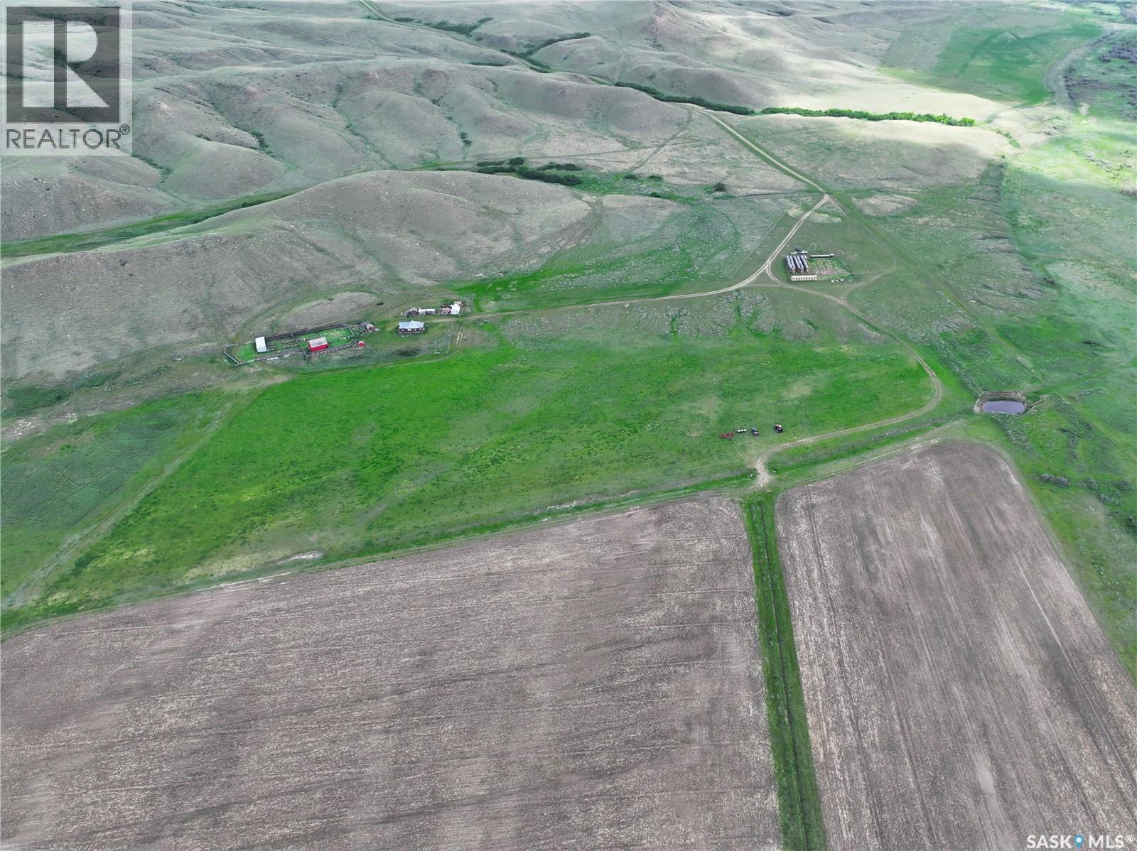 Red Deer River Ranch, Chesterfield Rm No. 261, Saskatchewan S0N 1H0 - Photo 5 - SK039001