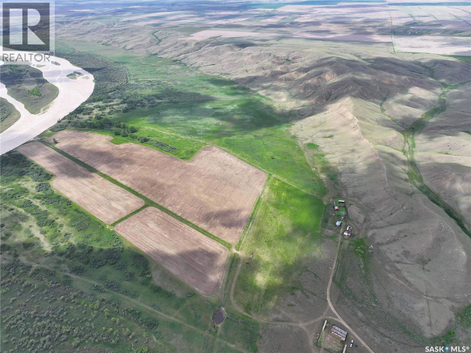 Red Deer River Ranch, Chesterfield Rm No. 261, Saskatchewan S0N 1H0 - Photo 8 - SK039001