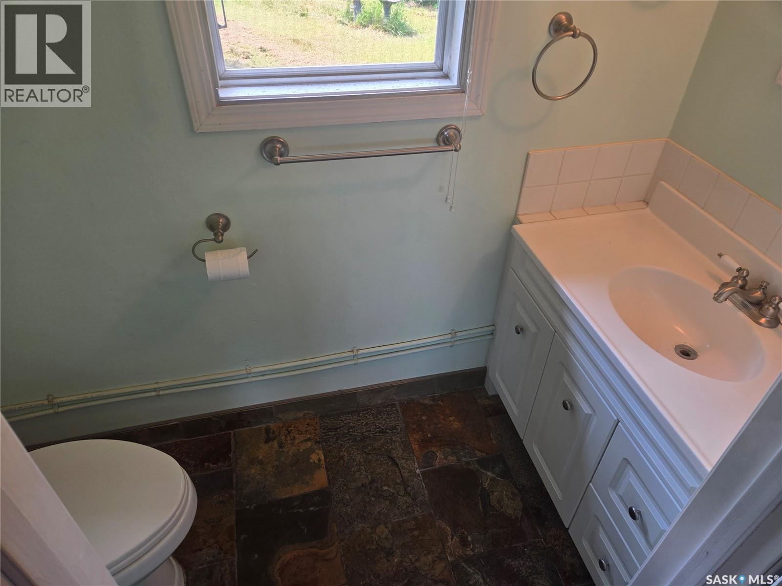 Roberts Farm, Cana Rm No. 214, Saskatchewan S3N 2W7 - Photo 54 - SK044037
