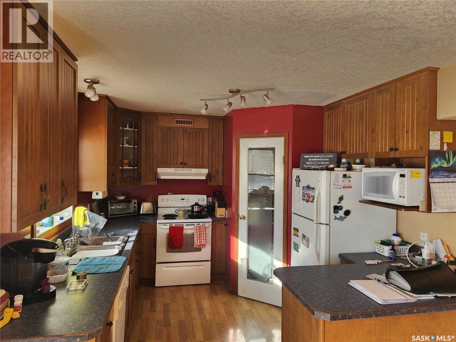 Roberts Farm, Cana Rm No. 214, Saskatchewan S3N 2W7 - Photo 6 - SK044037