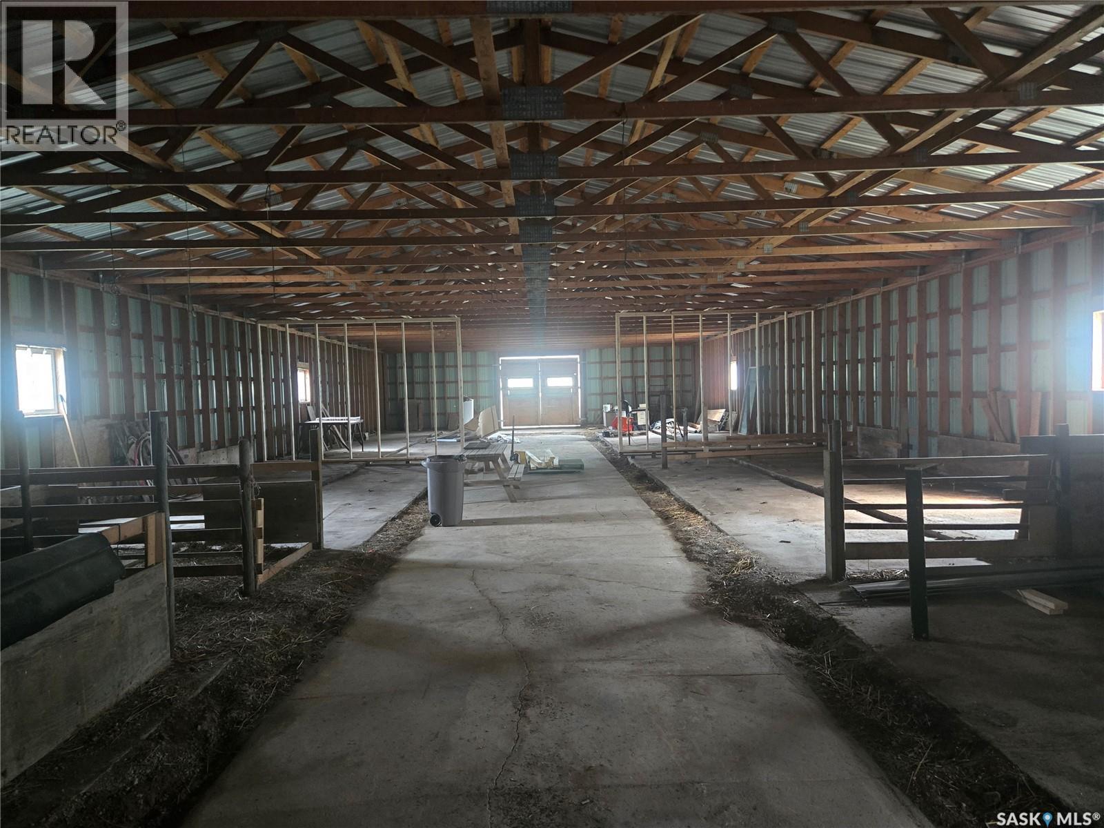 Roberts Farm, Cana Rm No. 214, Saskatchewan S3N 2W7 - Photo 63 - SK044037
