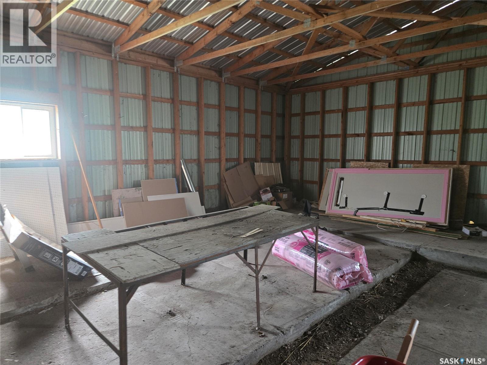 Roberts Farm, Cana Rm No. 214, Saskatchewan S3N 2W7 - Photo 64 - SK044037
